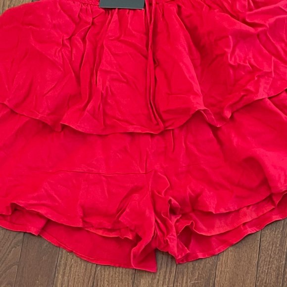 NWT Le Lis Red Puff Sleeve Tiered Romper Size Medium - Picture 10 of 16